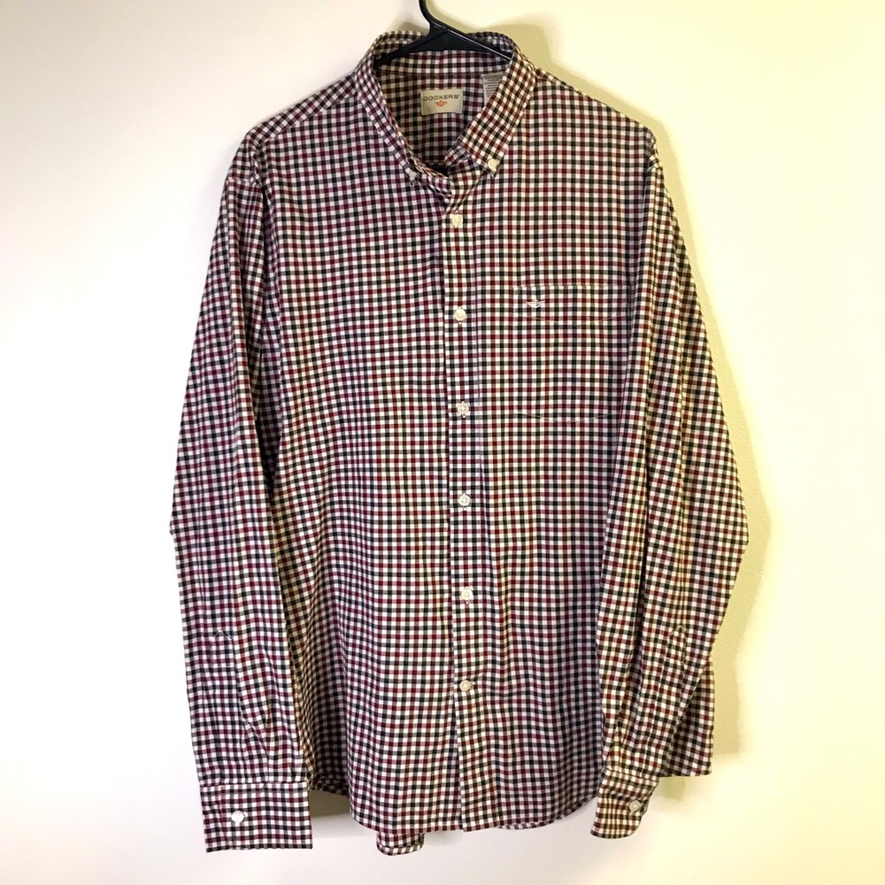 Dockers L Button Down Shirt